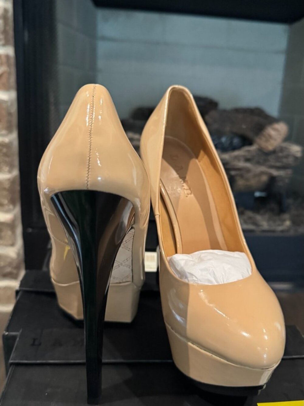 L.A.M.B Gwen Stefani Dolores Beige Patent Shoes Black High Heels Platform NEW